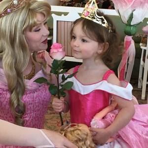 Meet your Posher, Beth